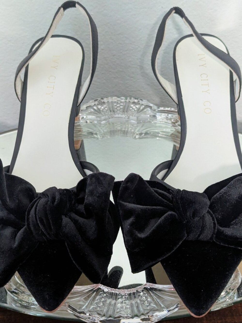 Ivy City Co. Eloise Black Velvet Bow Slingback Heels / Pumps, Orig Retail $128